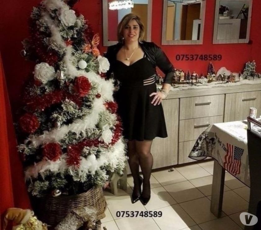 Jeune femme sympa à Laval